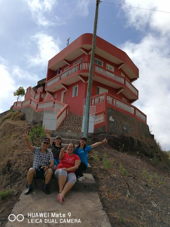 Gira Lua Guest House Igreja Exterior photo