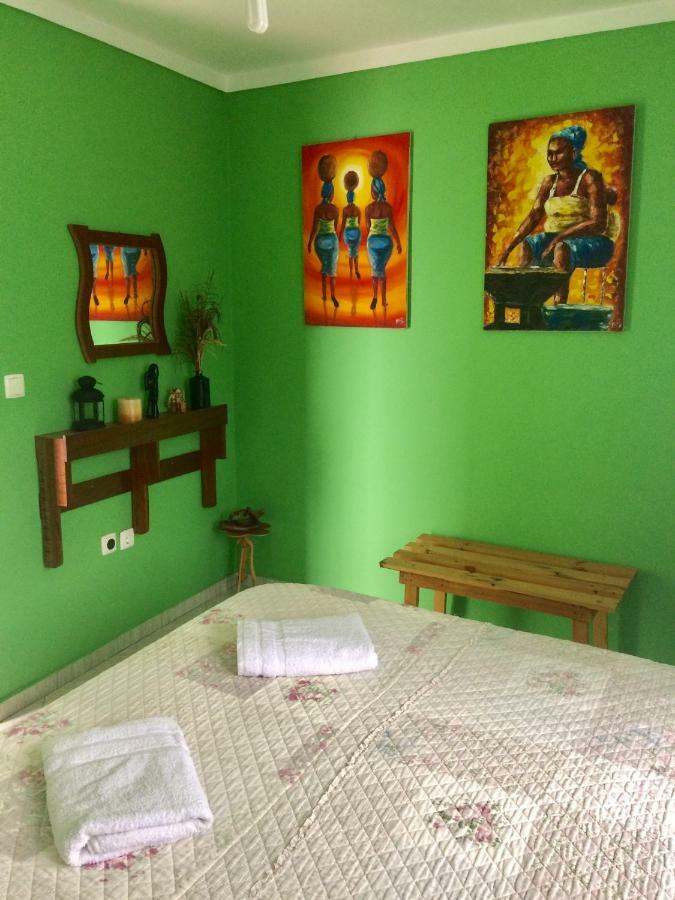 Gira Lua Guest House Igreja Exterior photo